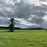Ferienwohnung, 2 Zimmer, 4 Bis 6 Personen, 67 Qm, Mit Grossem Balkon, Entlang Am Fluss, An Der Aach, Am Bodensee, Nah Am Naturschutzgebiet