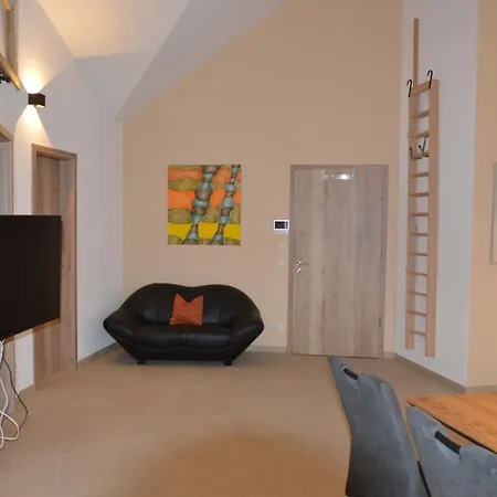 Ferienwohnung, 2 Zimmer, 4 Bis 6 Personen, 67 Qm, Mit Grossem Balkon, Entlang Am Fluss, An Der Aach, Am Bodensee, Nah Am Naturschutzgebiet アパート *