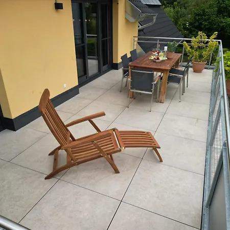 Ferienwohnung, 2 Zimmer, 4 Bis 6 Personen, 67 Qm, Mit Grossem Balkon, Entlang Am Fluss, An Der Aach, Am Bodensee, Nah Am Naturschutzgebiet