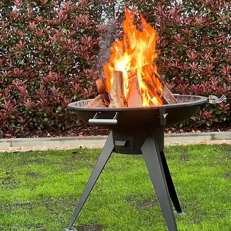 Ferienwohnung, 2 Zimmer, 4 Bis 6 Personen, 67 Qm, Mit Grossem Balkon, Entlang Am Fluss, An Der Aach, Am Bodensee, Nah Am Naturschutzgebiet * Singen